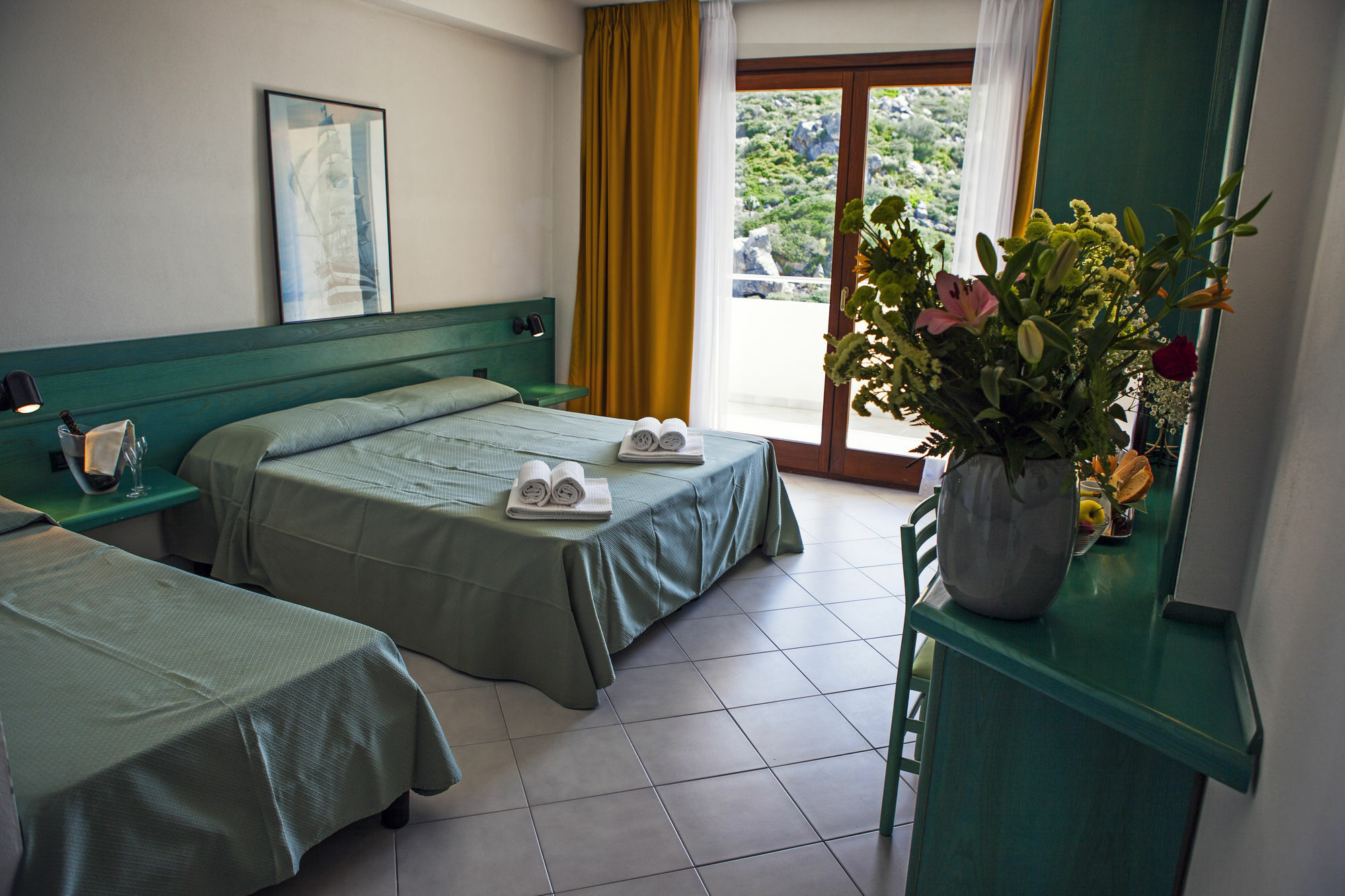 Hotel Miralonga La Maddalena  Eksteriør bilde